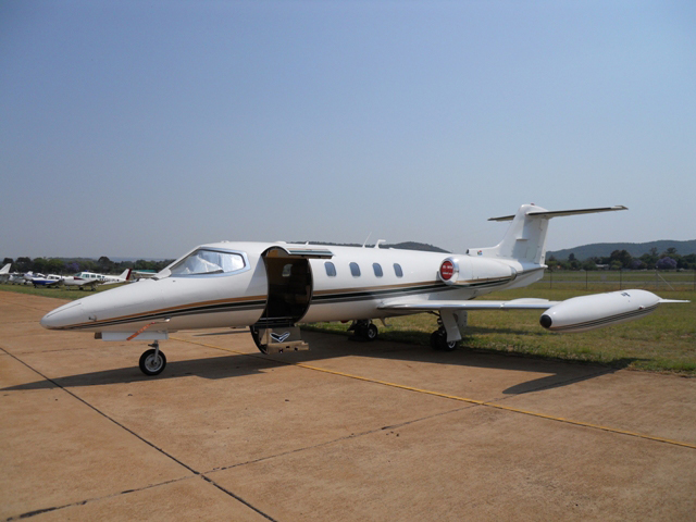 Learjet 25D